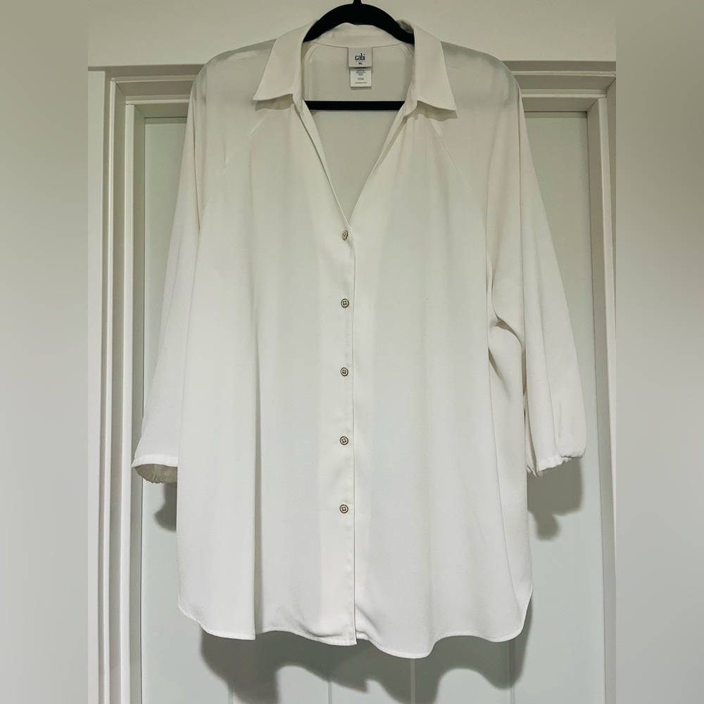 Cabi Ideal Button Up #5715. Size XL.